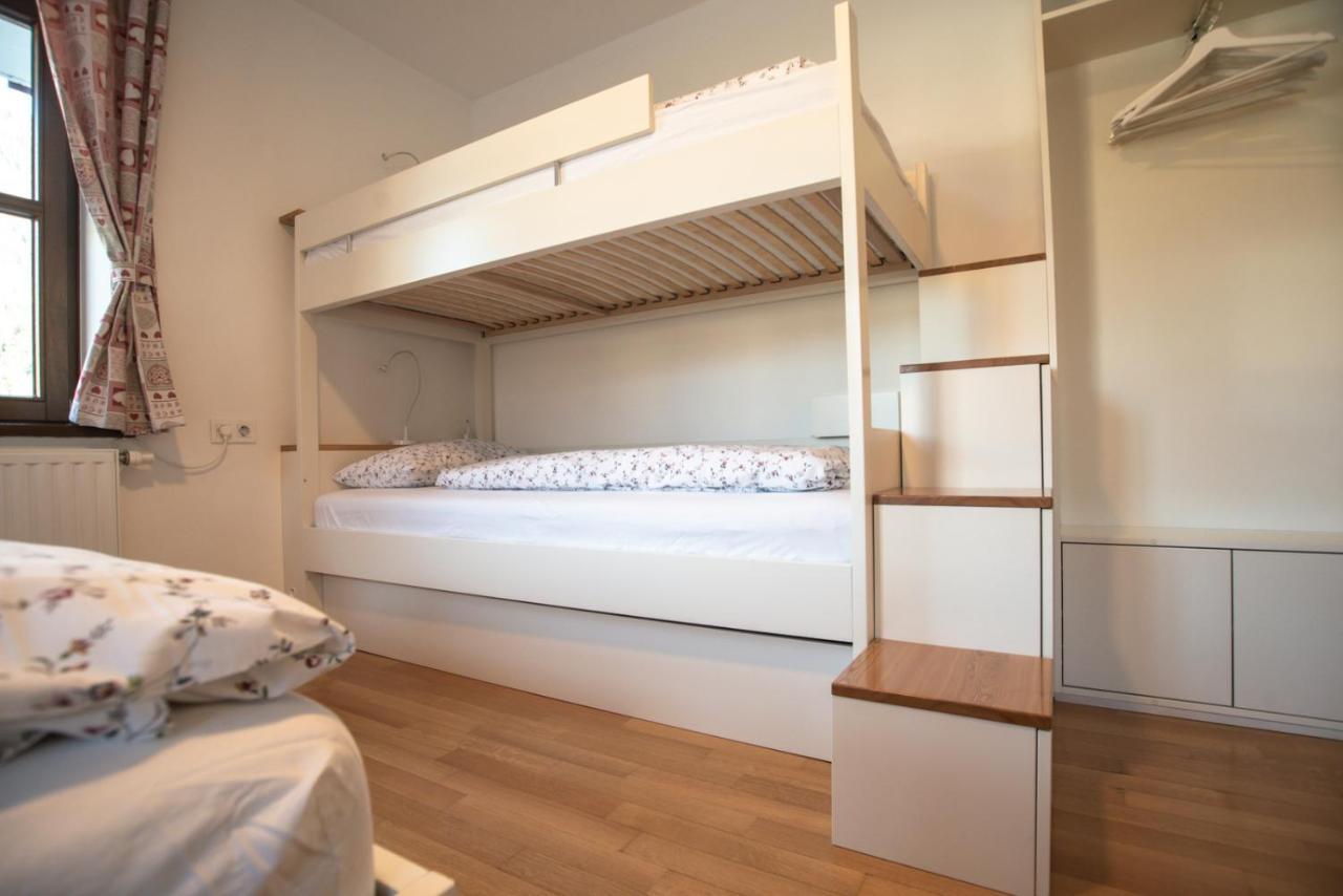 Pritlicni Apartma Hribovc Z Atrijem Kranjska Gora Exterior foto